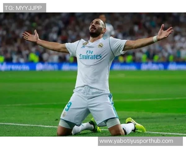 马科斯阿隆索盛赞本泽马与C罗迭戈科斯塔在前锋位置的卓越表现 马科斯阿隆索盛赞本泽马与C罗迭戈科斯塔在前锋位置的卓越表现