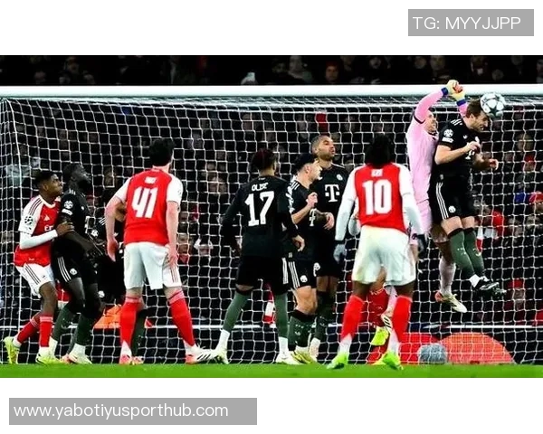 纽卡球迷与马赛当地球迷发生冲突部分人紧急躲入酒吧避难 纽卡球迷与马赛当地球迷发生冲突部分人紧急躲入酒吧避难