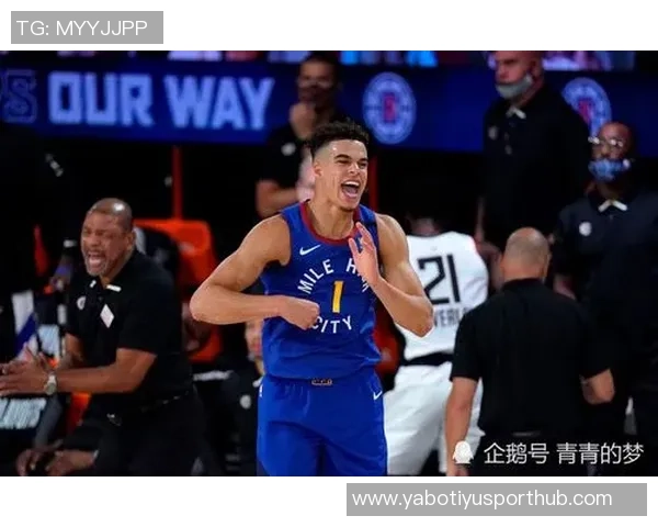 克雷格波特精彩表现撤步远投被犯规成功打成三分加一