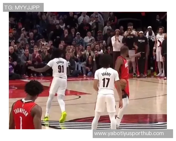 杜兰特怒斥斯普利特表现不佳对开拓者点球选择表示不满